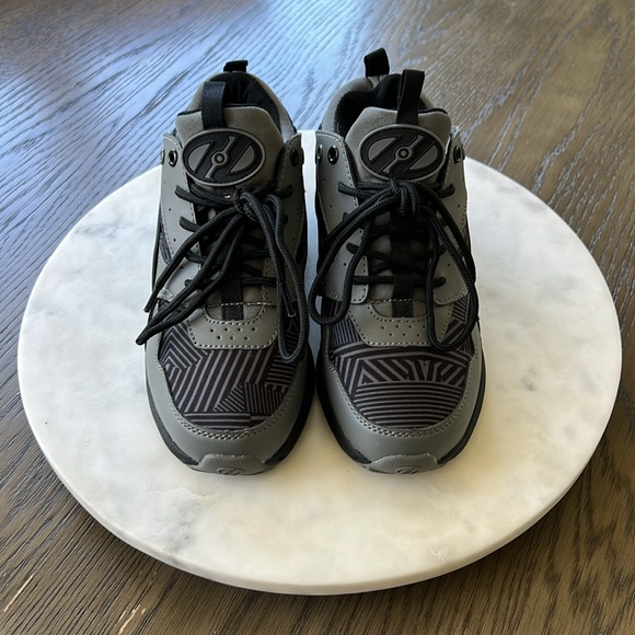 Heelys Force Youth Size 3 - Picture 2 of 9